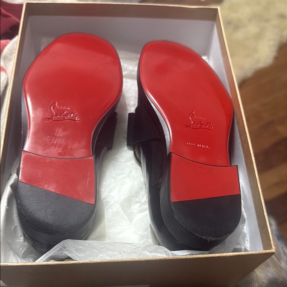 Christian Louboutin Styleetoy Flat Black Suede Loafers Size 31 Girls EUC - Picture 8 of 11